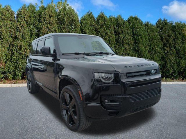 Used 2024 Land Rover Defender 110 V8 AWD/4WD image 3