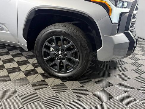 Used 2026 Toyota Tundra Platinum AWD/4WD image 12
