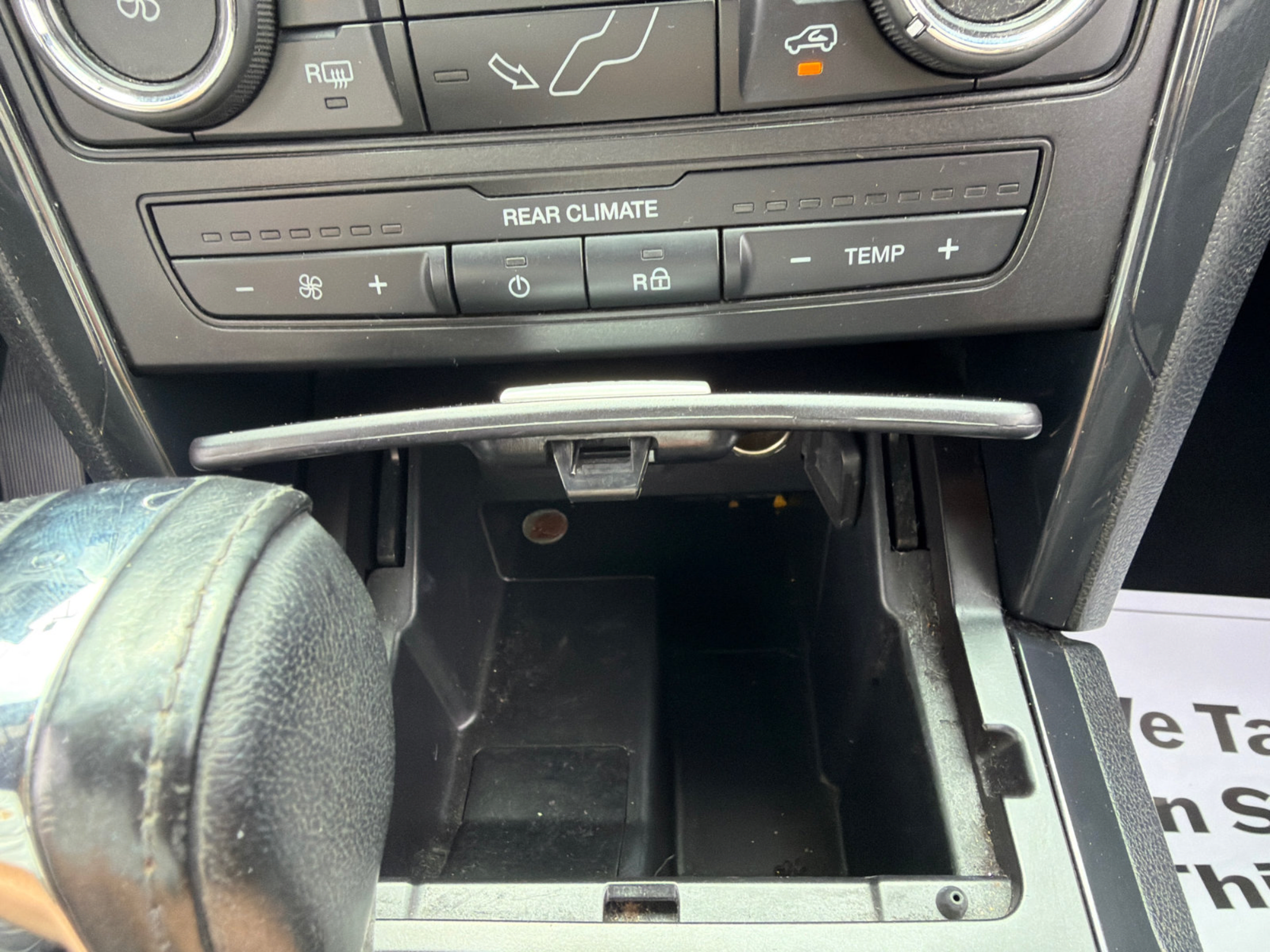 Used 2018 Ford Explorer XLT FWD image 37