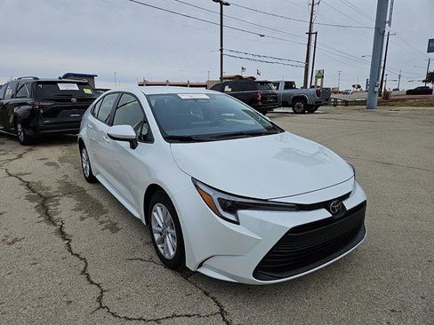 Certified 2026 Toyota Corolla LE image 7