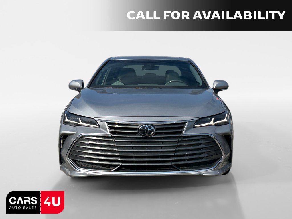 Used 2019 Toyota Avalon Limited FWD image 2
