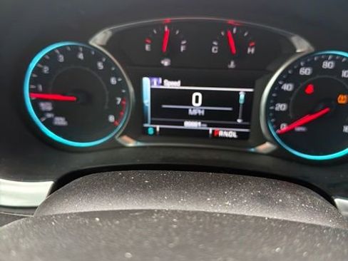Used 2019 Chevrolet Traverse LT FWD image 11