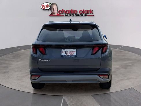 Used 2025 Hyundai Tucson SEL FWD image 4