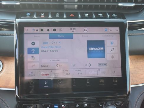 Used 2022 Jeep Grand Cherokee Summit AWD/4WD image 26