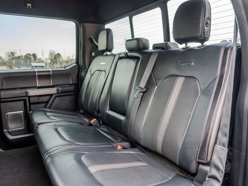 Used 2019 Ford F150 Platinum image 29
