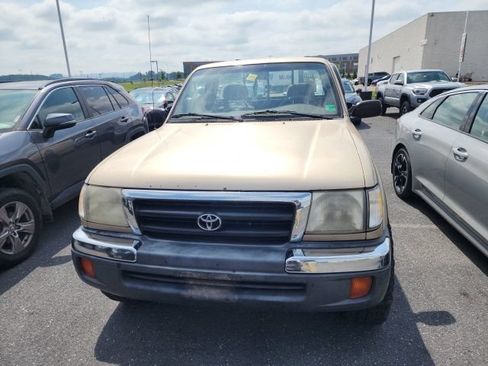 Used 1999 Toyota Tacoma 4x4 Regular Cab image 2