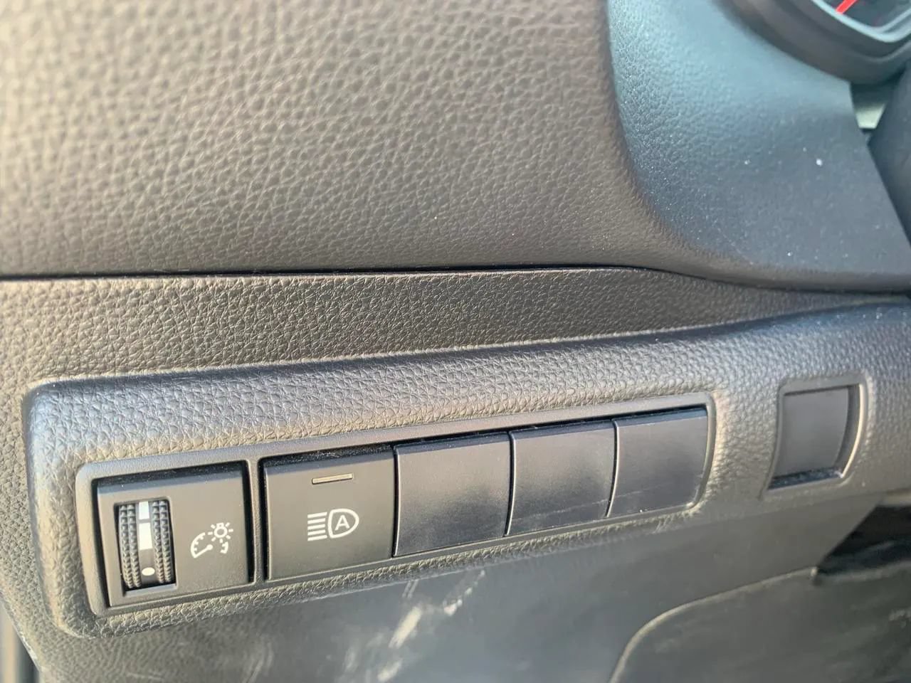 Used 2021 Toyota Corolla SE FWD image 18