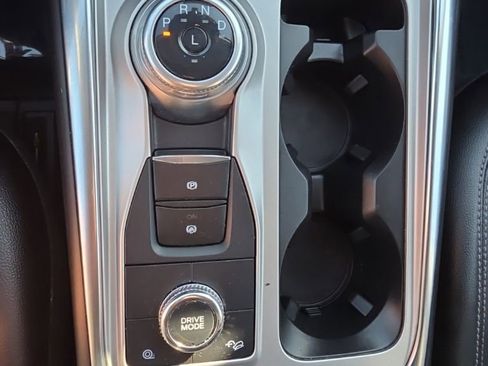 Certified 2022 Ford Explorer Limited w/ Limited Technology Package image 22