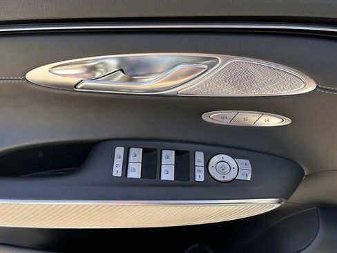 Used 2025 Genesis GV70 3.5T Sport image 16