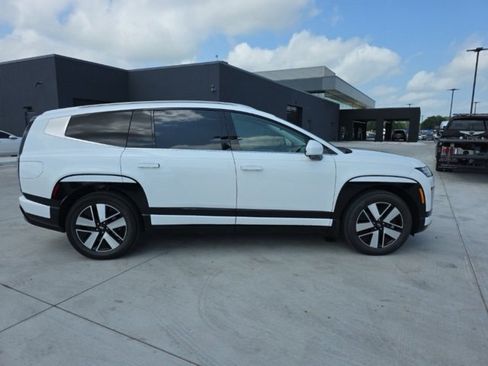 New 2026 Hyundai Ioniq 9 Limited image 4