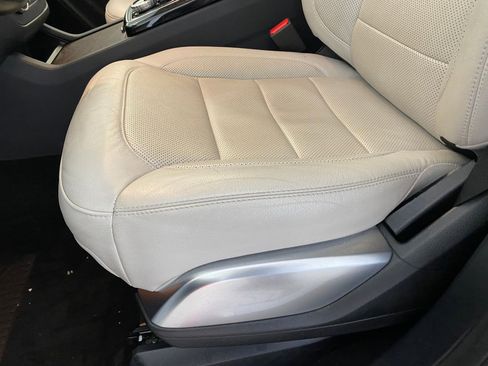 Used 2017 Mercedes-Benz GLS 550 4MATIC image 13