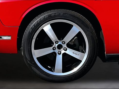 Used 2009 Dodge Challenger R/T RWD image 10