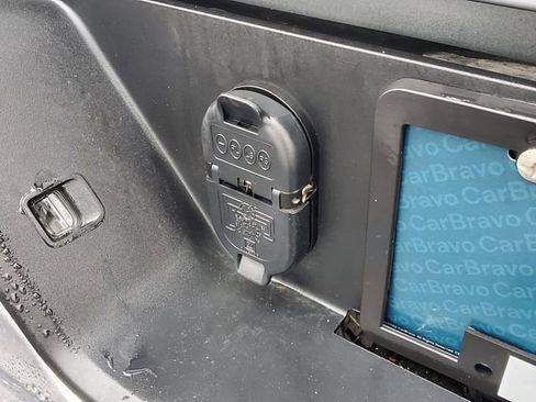 Certified 2021 Chevrolet Silverado 1500 LTZ w/ Z71 Off-Road Package image 11