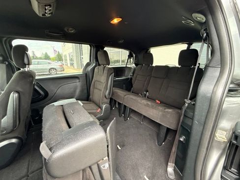 Used 2015 Dodge Grand Caravan SE w/ Quick Order Package 29E SE FWD image 15