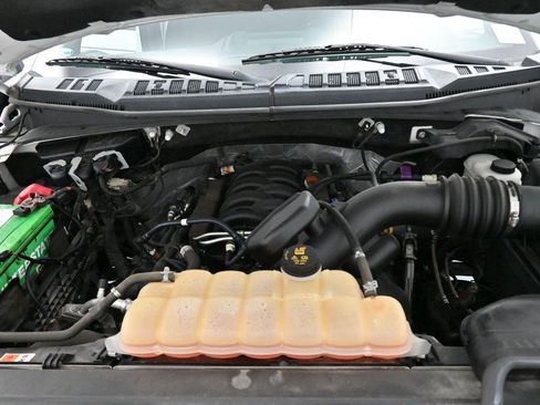 Used 2018 Ford F150 XLT w/ Equipment Group 302A Luxury AWD/4WD image 39