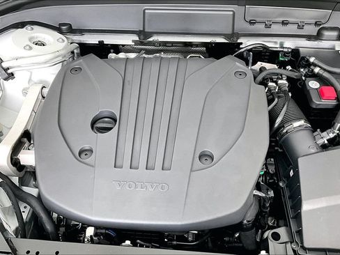 New 2026 Volvo XC60 B5 Core AWD/4WD image 33