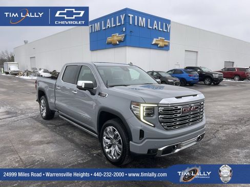 Used 2024 GMC Sierra 1500 Denali w/ Denali Reserve Package image 1