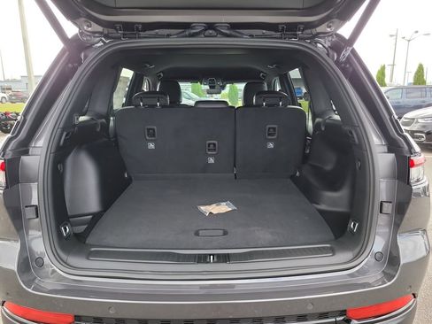 New 2025 Jeep Grand Cherokee Altitude image 7
