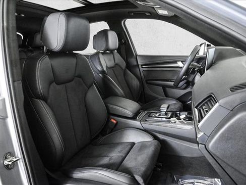 Used 2022 Audi SQ5 Premium w/ Convenience Package image 22