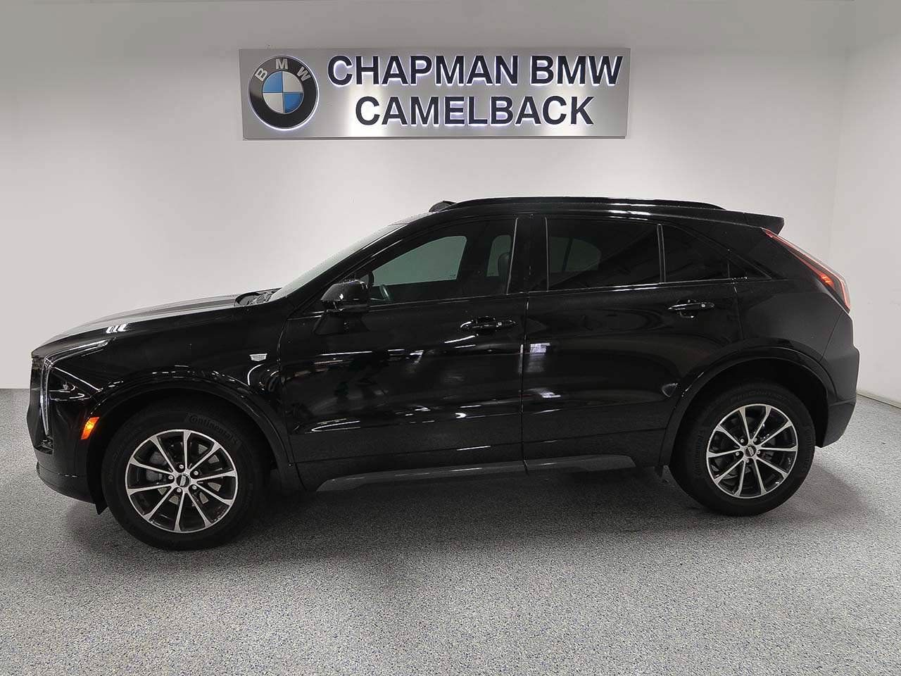 Used 2024 Cadillac XT4 Sport AWD/4WD image 3