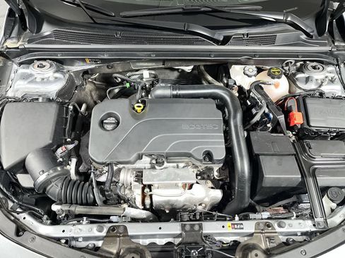 Used 2024 Chevrolet Malibu LT FWD image 12