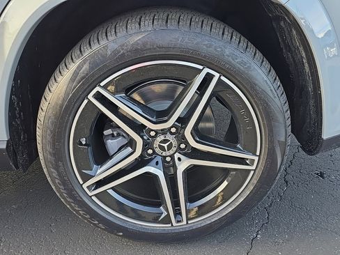 New 2026 Mercedes-Benz GLS 450 4MATIC image 10