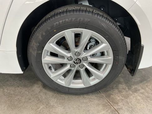 Used 2025 Toyota Corolla LE w/ LE Premium Package AWD/4WD image 7