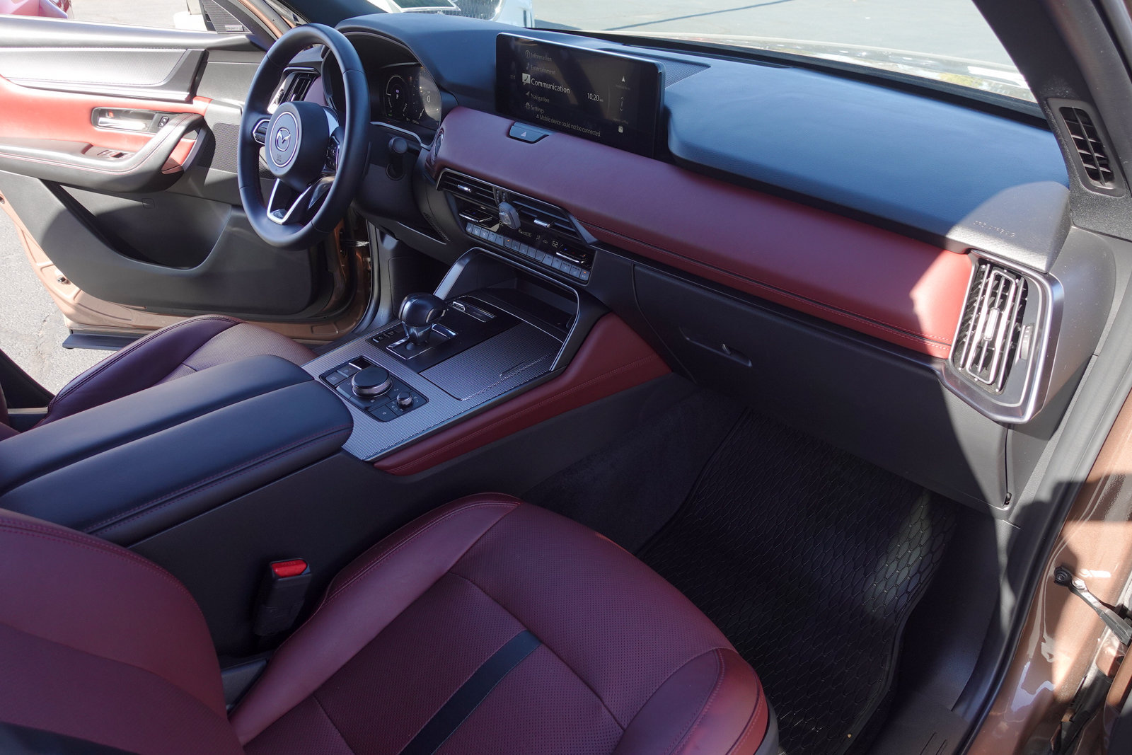 Used 2025 MAZDA CX-70 Plug-In Hybrid w/ Premium Plus AWD/4WD image 14
