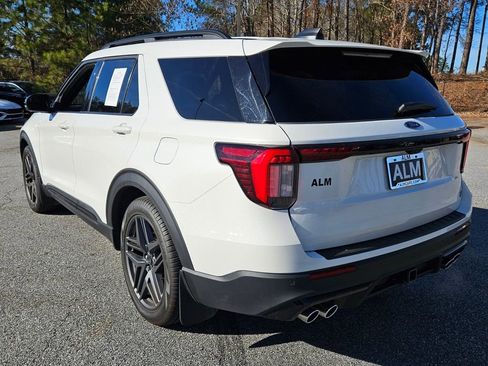 Used 2025 Ford Explorer ST image 11