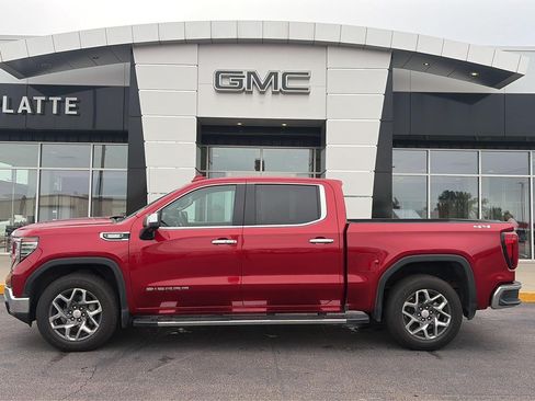 Used 2023 GMC Sierra 1500 SLT w/ SLT Premium Package AWD/4WD image 1