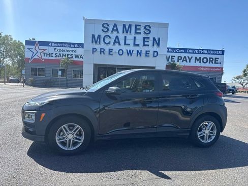 Used 2020 Hyundai Kona SE FWD image 2