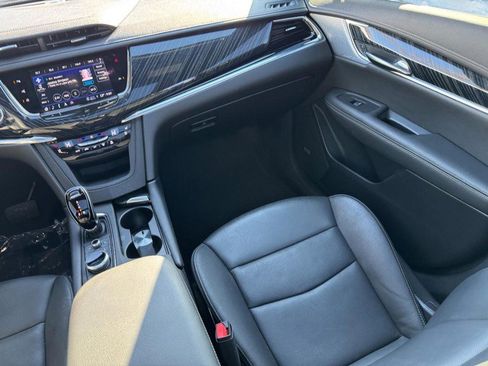 Used 2023 Cadillac XT6 Premium Luxury w/ Technology Package image 15