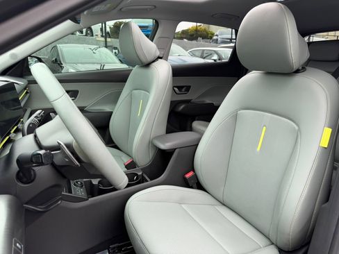 Used 2024 Hyundai Kona Limited FWD image 20