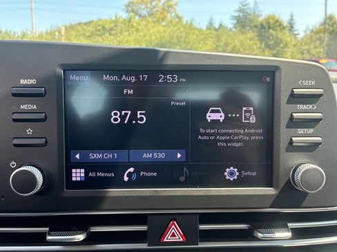 Used 2022 Hyundai Elantra SEL FWD image 22