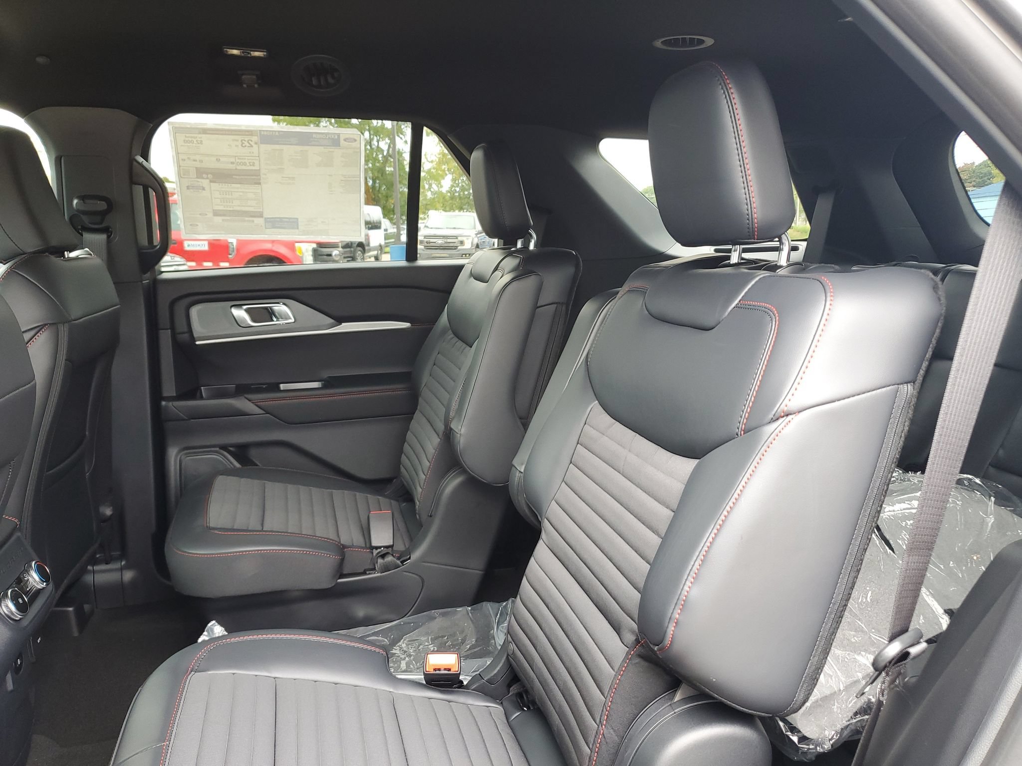 New 2027 Ford Explorer ST-Line AWD/4WD image 10