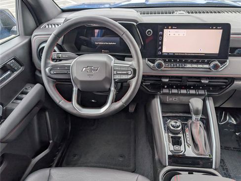 Used 2023 Chevrolet Colorado Z71 w/ Z71 Convenience Package 2 image 16