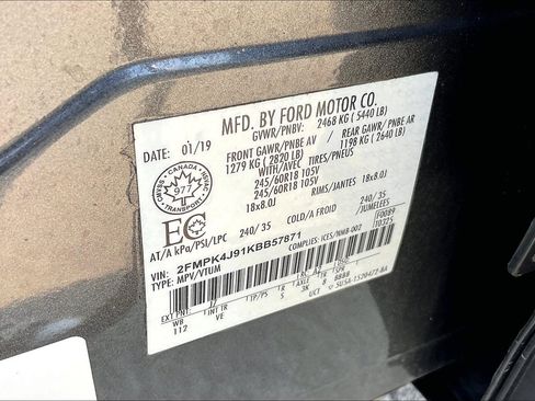 Used 2019 Ford Edge SEL w/ Cold Weather Package image 35