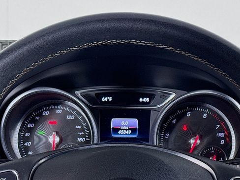 Used 2018 Mercedes-Benz GLA 250 4MATIC image 18