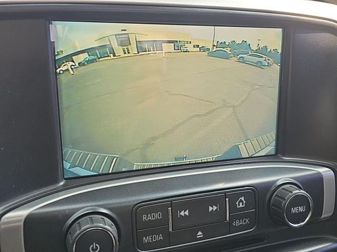Used 2019 GMC Sierra 2500 SLT w/ Duramax Plus Package AWD/4WD image 16