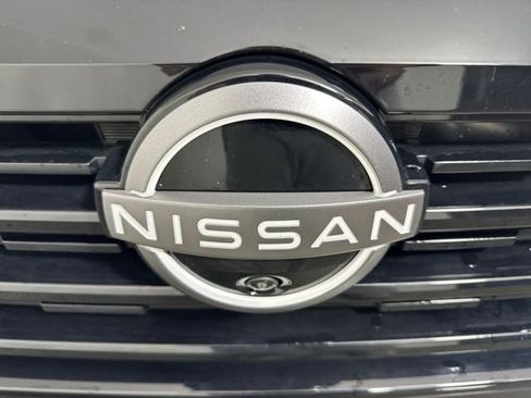 Certified 2025 Nissan Kicks SR image 9