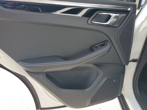 New 2026 Porsche Macan S image 19