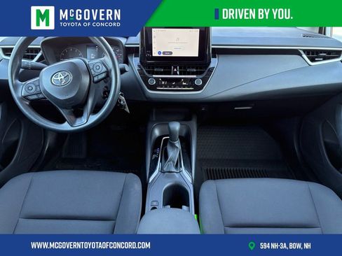 Used 2025 Toyota Corolla LE image 24