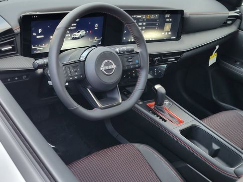 New 2026 Nissan Kicks SR w/ SR Premium Package image 4