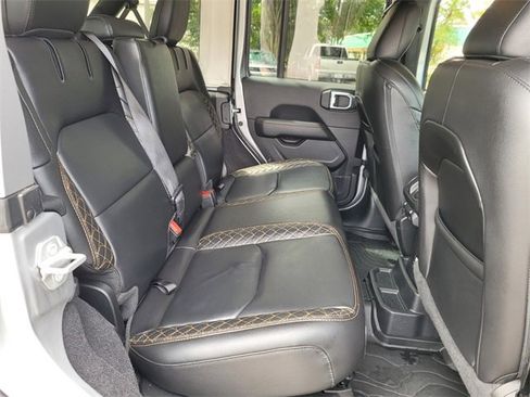 Used 2021 Jeep Wrangler Unlimited Sahara image 22