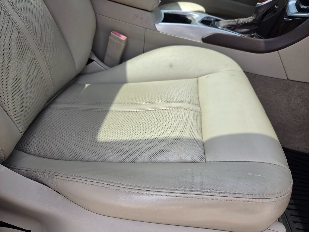 Used 2016 Cadillac SRX Premium FWD image 32