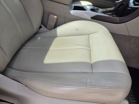 Used 2016 Cadillac SRX Premium FWD image 32