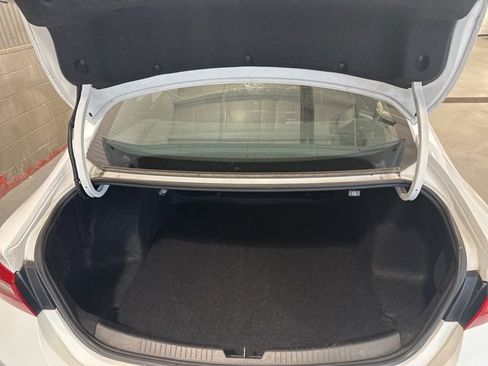 Used 2024 Chevrolet Malibu LT image 5