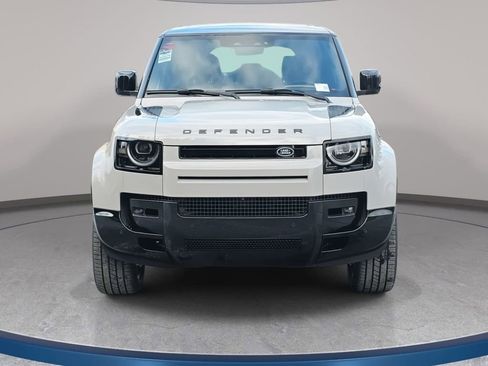 New 2026 Land Rover Defender 110 X-Dynamic SE image 2