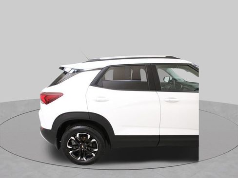 Used 2022 Chevrolet TrailBlazer LT AWD/4WD image 11