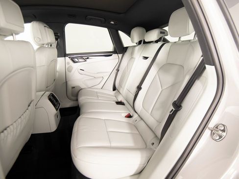 New 2026 Porsche Macan S image 34